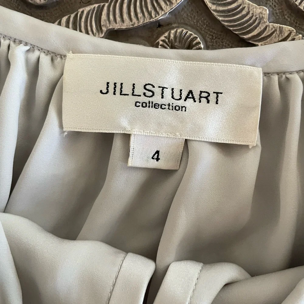 Sage color dress - Picture 5 of 5